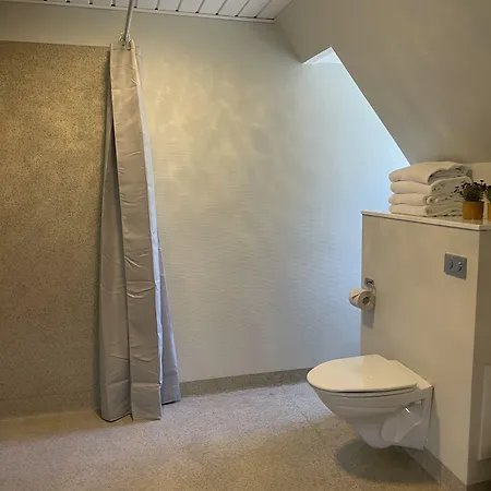 Bed & Breakfast Forvalterboligen 3*