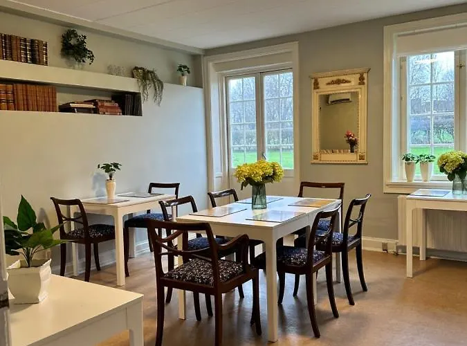 Forvalterboligen Bed & Breakfast Hadsund