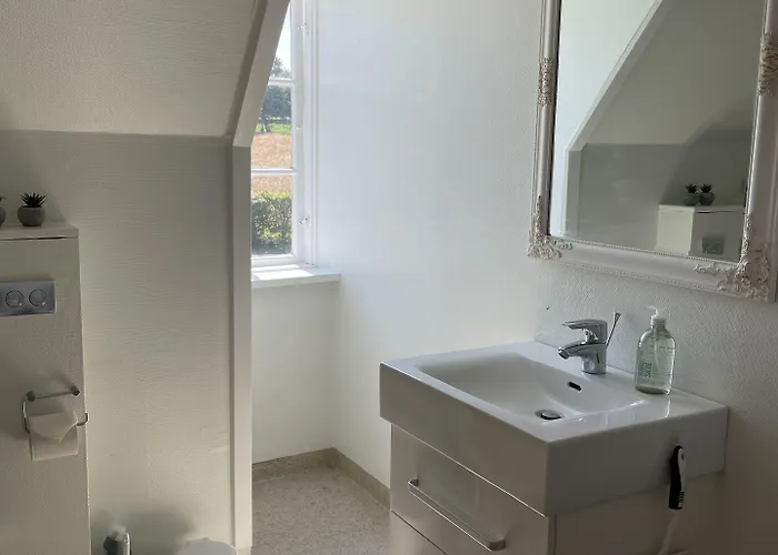 Forvalterboligen Bed & Breakfast Hadsund